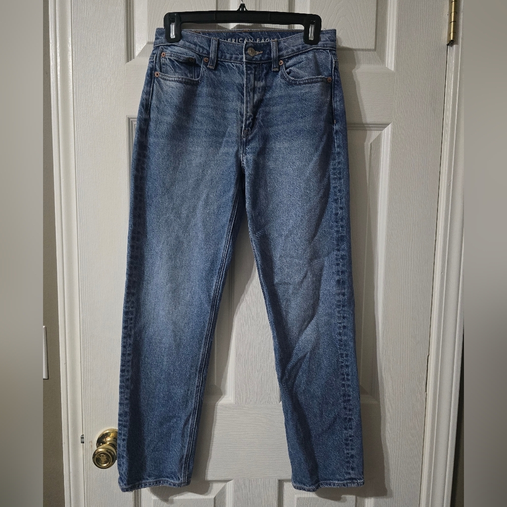 American Eagle Super High Rise Ankle Straight Jeans, Medium Wash, Size 0, EUC!